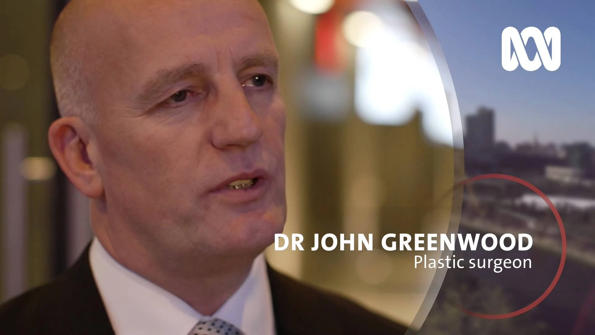 Ερχεται διεθνώς αναγνωρισμένος χειρουργός για να βοηθήσει τους εγκαυματίες – Ποια πρωτοποριακή μέθοδο θα εφαρμόσει